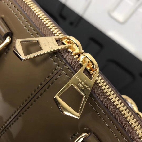 Louis Vuitton Alma BB Bag Patent Leather M51904 BLV660