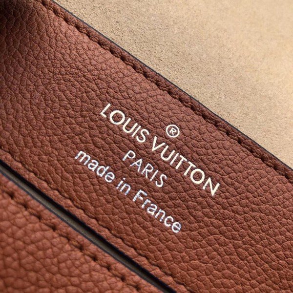 Replica Louis Vuitton Caramel Lockme Ever Bag M52360 BLV736