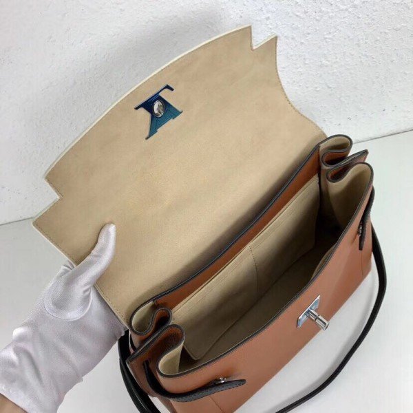 Replica Louis Vuitton Caramel Lockme Ever Bag M52360 BLV736
