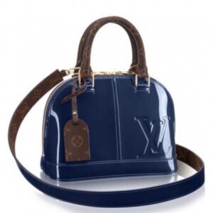 Yves Saint Laurent le 5 à 7 in patent leather Customization required Red