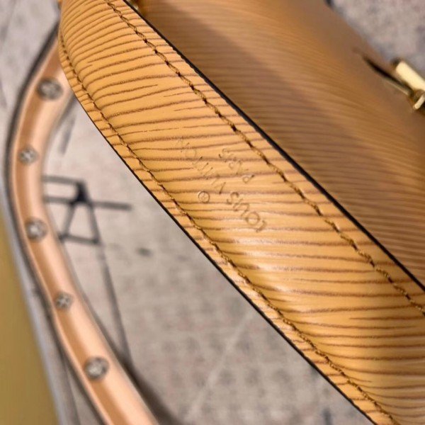 Louis Vuitton Twist Strap MM Bag Epi Leather M55677 BLV135