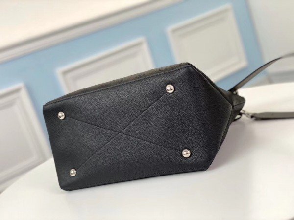 Replica Louis Vuitton Beaubourg Hobo MM Mahina Leather M56073 BLV233