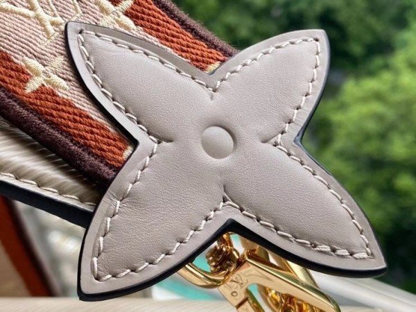 Replica Louis Vuitton Twist PM Bag Epi Leather M57049 BLV178