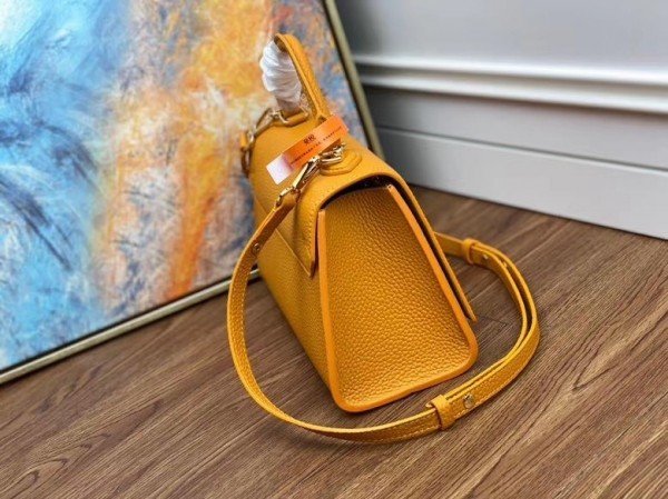 Replica Louis Vuitton Twist One Handle PM Safran Bag M57136 BLV676