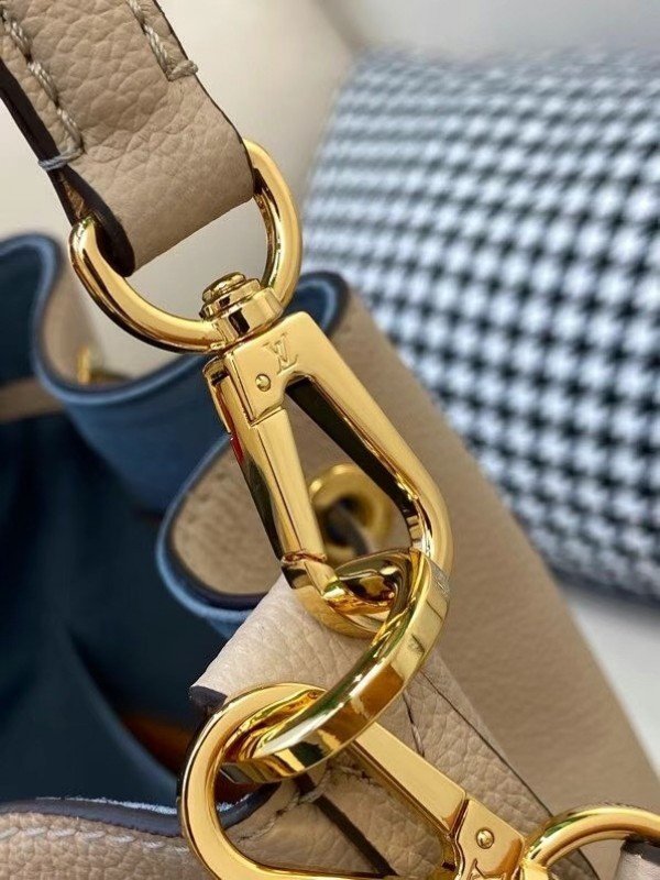 Replica Louis Vuitton Grey Lockme Bucket Bag M57688 BLV719