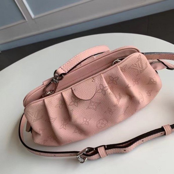 Louis Vuitton Scala Mini Pouch Mahina Leather M80092 BLV251