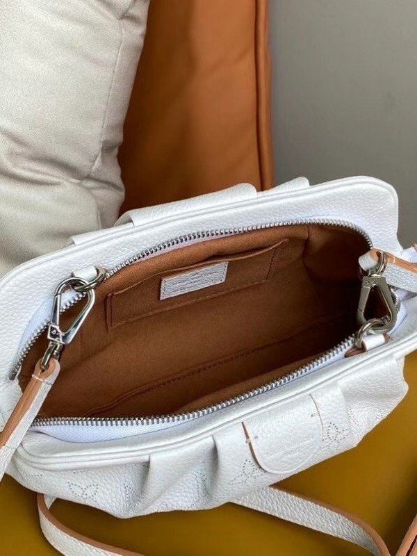 Louis Vuitton Scala Mini Pouch Mahina Leather M80410 BLV249