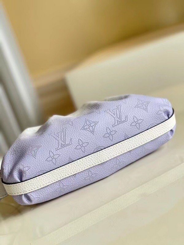 Louis Vuitton Scala Mini Pouch Gradient Blue Mahina Leather M80497 BLV248