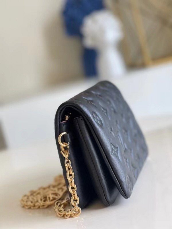 Louis Vuitton Black Coussin Pochette Bag M80742 BLV703