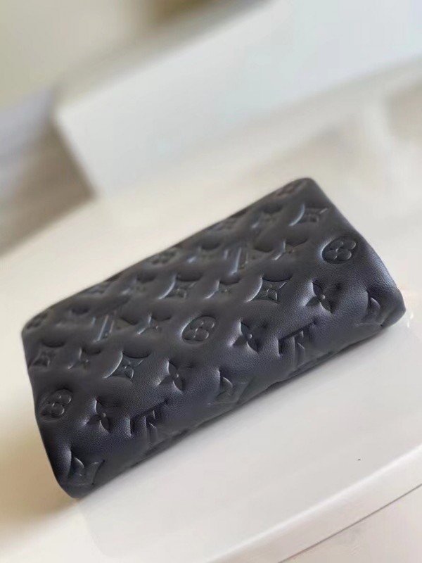 Louis Vuitton Black Coussin Pochette Bag M80742 BLV703