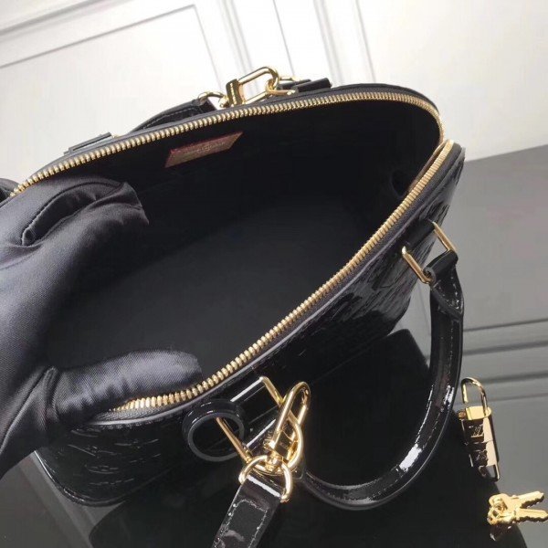 Replica Louis Vuitton Alma PM Bag Monogram Vernis M90185 BLV611