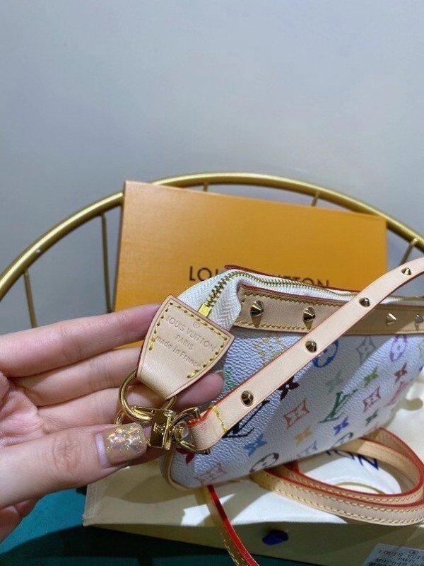Louis Vuitton Accessories Pochette Monogram Multicolore M92649 BLV595