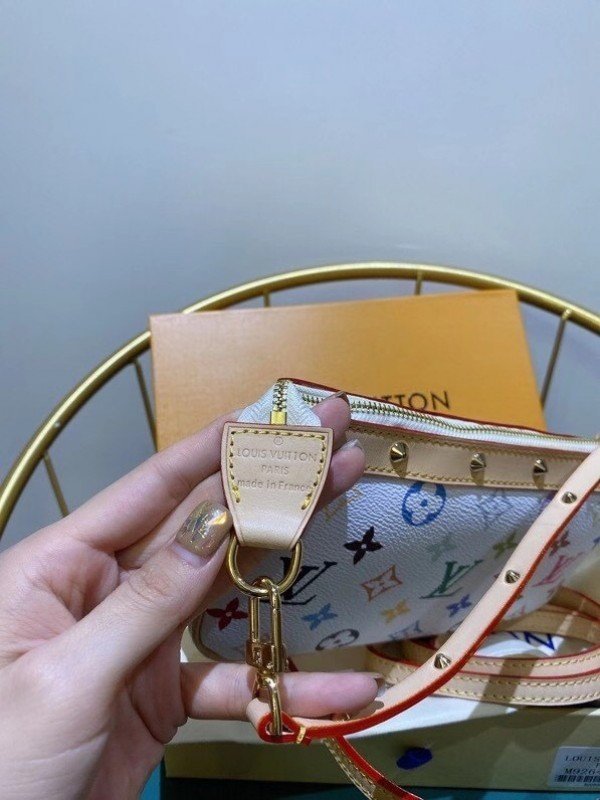 Louis Vuitton Accessories Pochette Monogram Multicolore M92649 BLV595