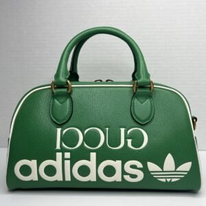 Gucci 675795 Gucci Diana mini shoulder bag Green