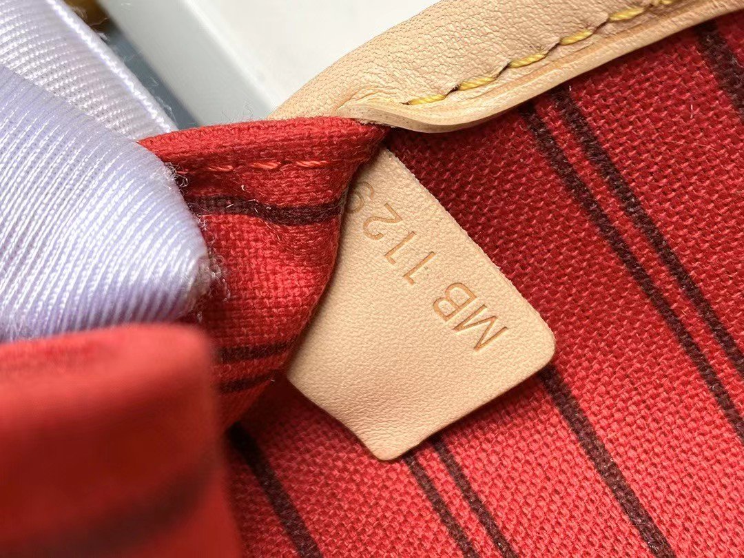 Louis Vuitton Neverfull MM Bag Damier Ebene M41177