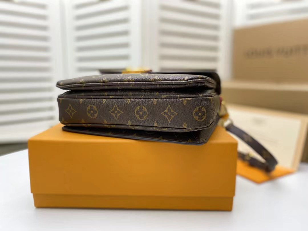 Louis Vuitton Pochette Metis Bag Monogram Empreinte M41465