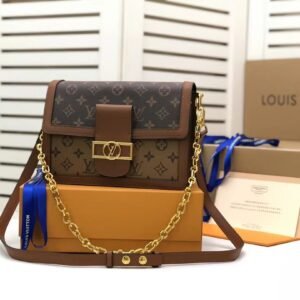 Louis Vuitton  Loop Hobo  M46725