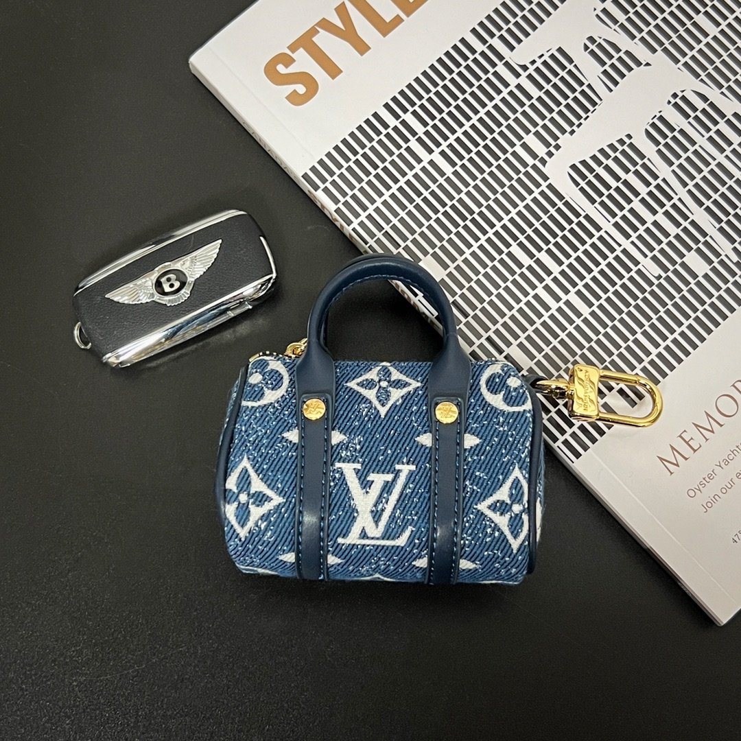 Replica Louis Vuitton MINI KEEPALL  mini pillow bag charm