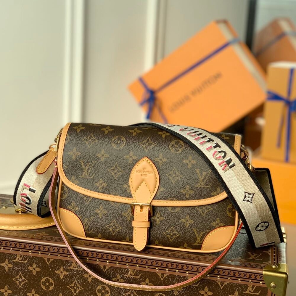 Replica Louis Vuitton  Diane  M45985