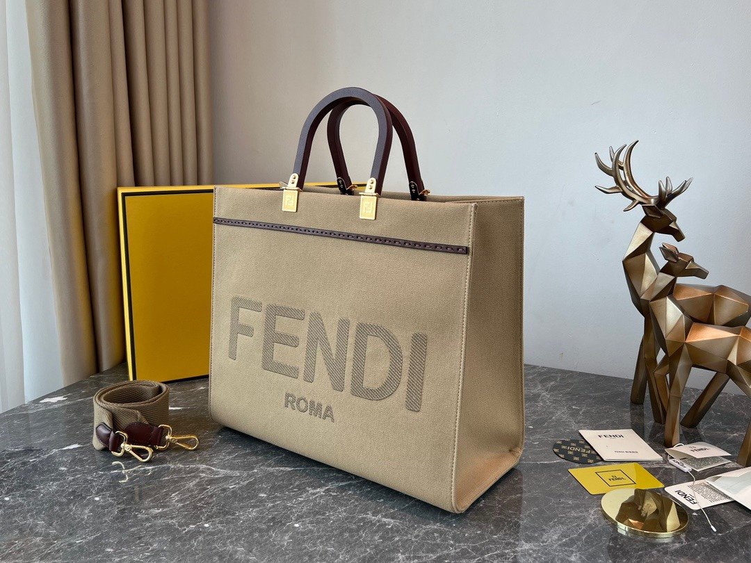 FENDI 8BH372 FENDI LARGE SUNSHINE SHOPPER BAG APRICOT LEATHER