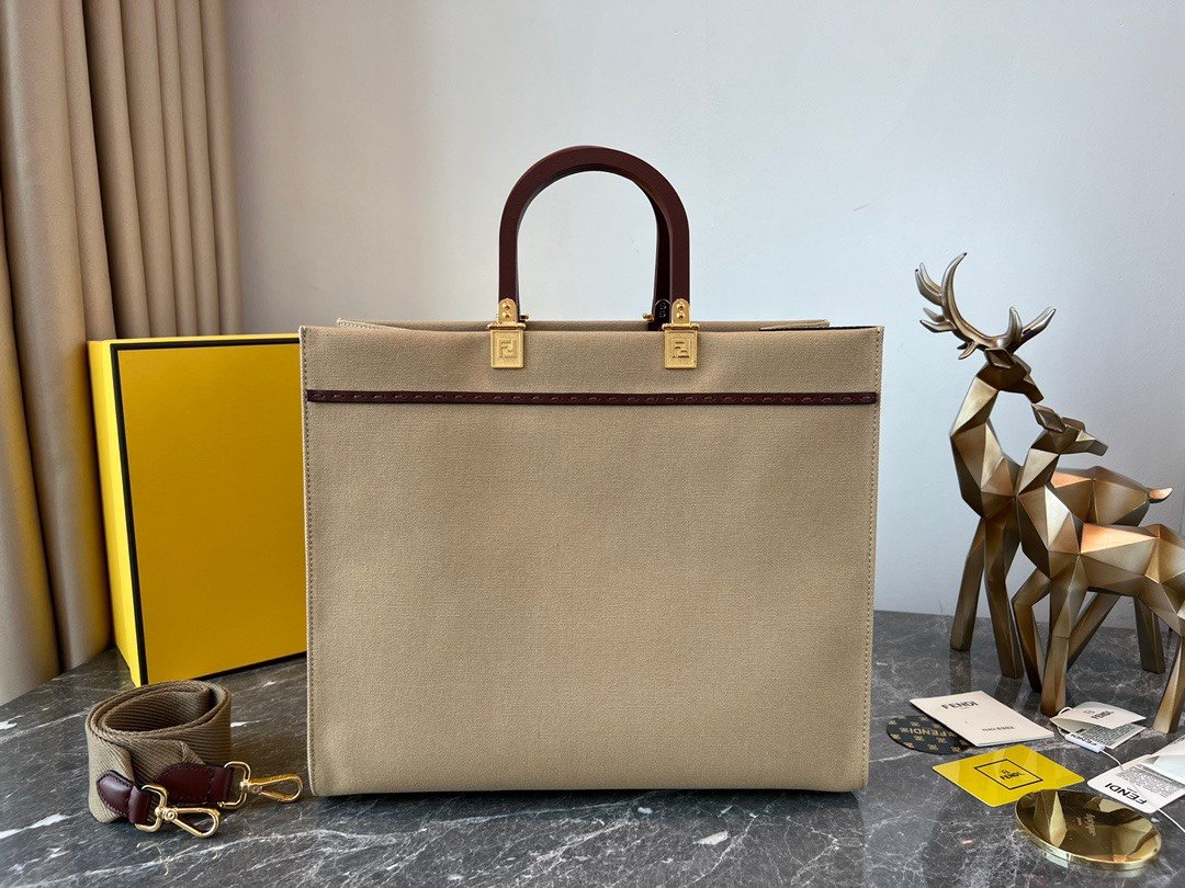 FENDI 8BH372 FENDI LARGE SUNSHINE SHOPPER BAG APRICOT LEATHER