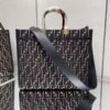 FENDI 8BH372 FENDI LARGE SUNSHINE SHOPPER BAG